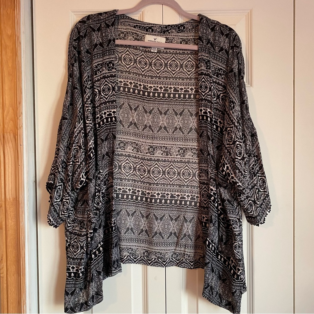 Black and White AE Kimono